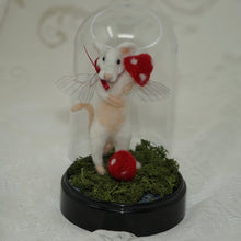 Load image into Gallery viewer, Mushroom lovin’ fairy mouse (needle felting)
